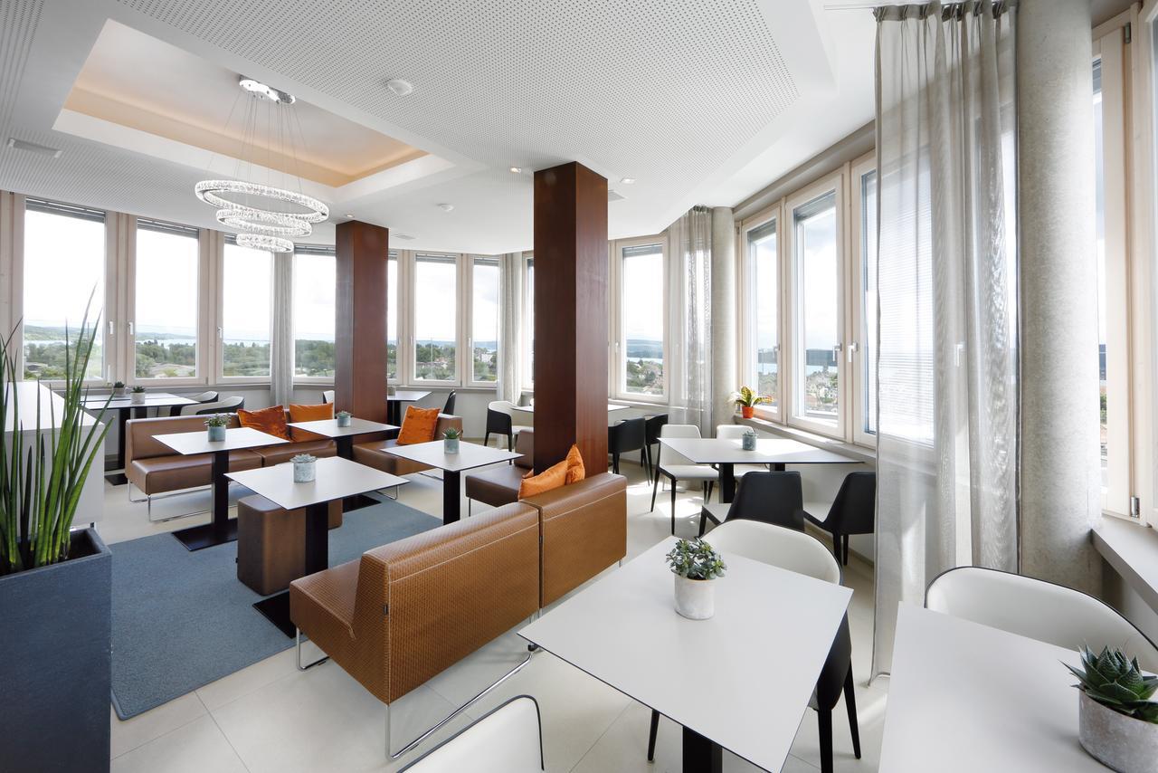 Aquaturm Hotel & Energie Радольфцелль  Экстерьер фото