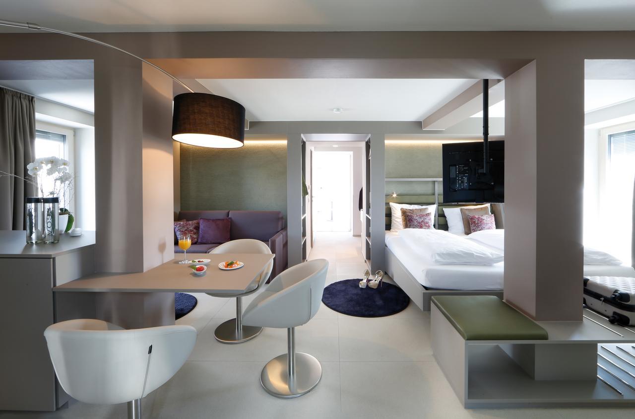 Aquaturm Hotel & Energie Радольфцелль  Экстерьер фото