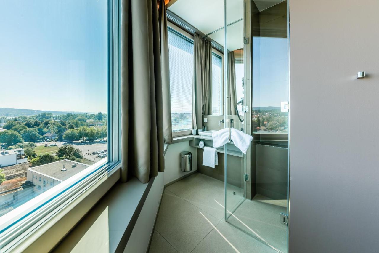 Aquaturm Hotel & Energie Радольфцелль  Экстерьер фото