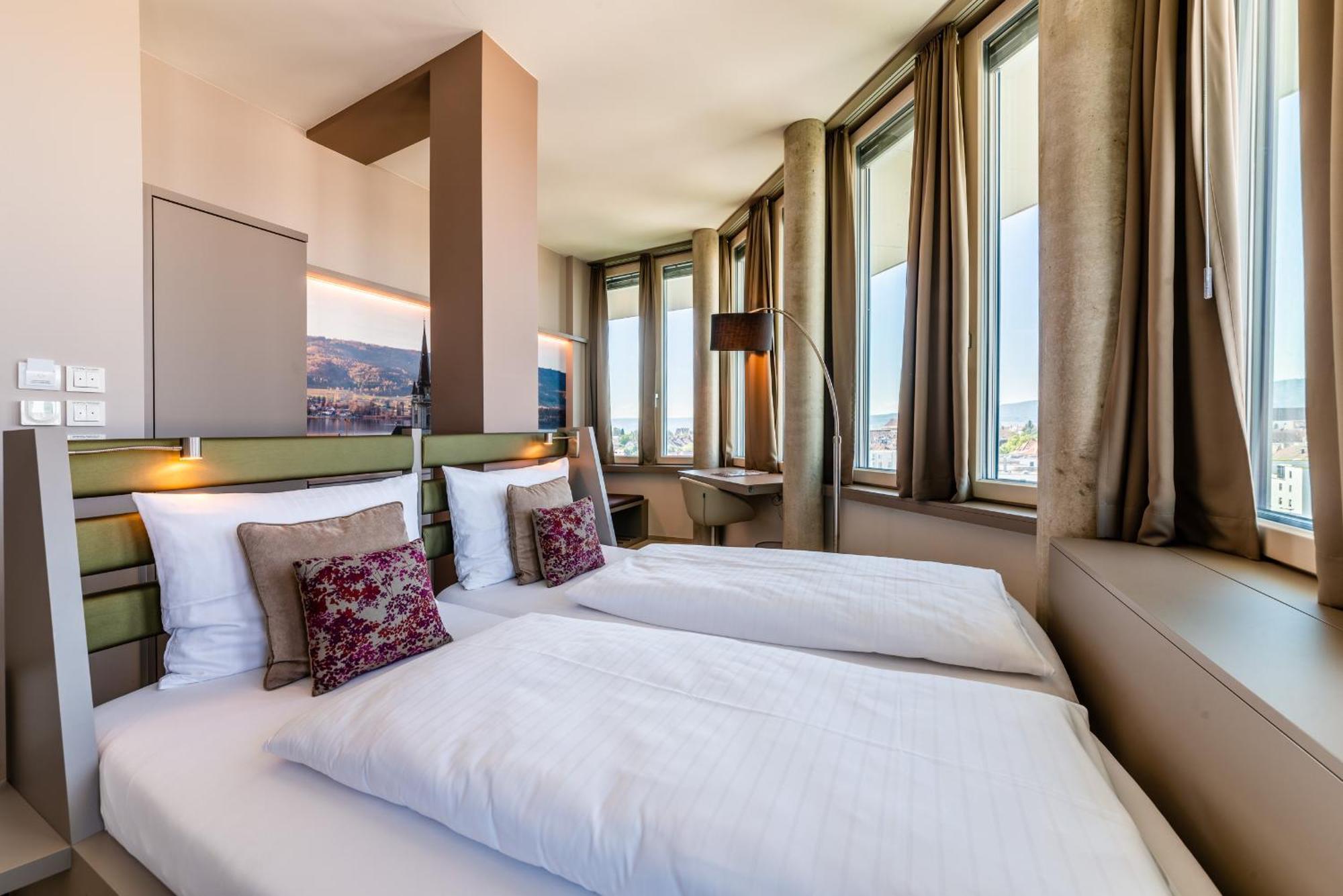 Aquaturm Hotel & Energie Радольфцелль  Экстерьер фото