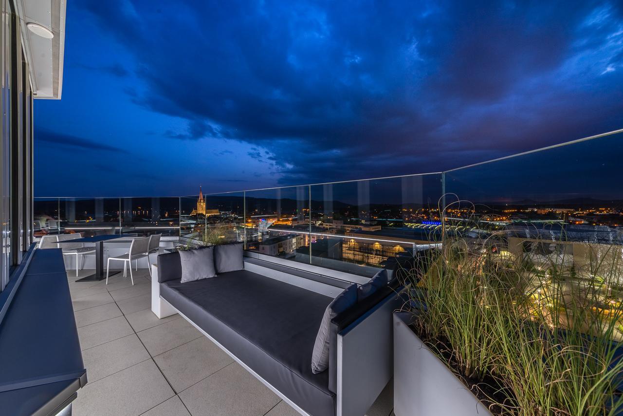 Aquaturm Hotel & Energie Радольфцелль  Экстерьер фото